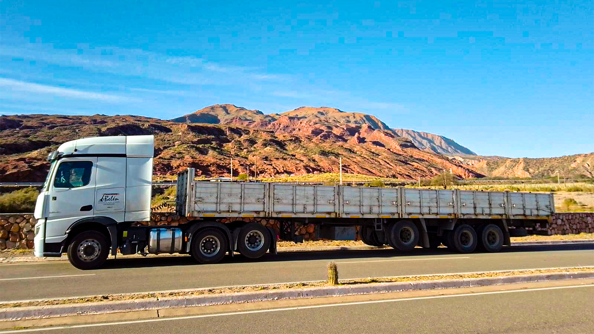 TRANSPORTE BELEN CAMION CON SEMI